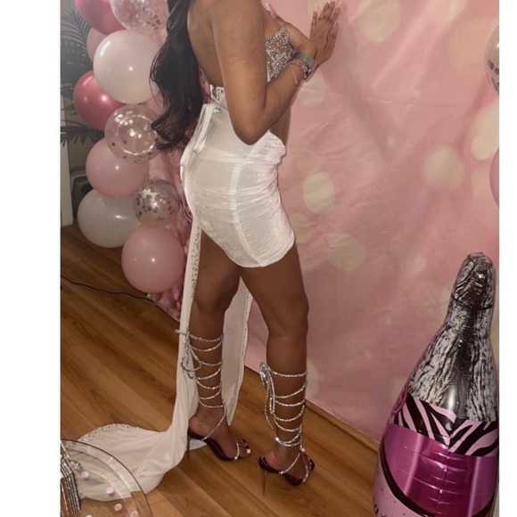 White sexy dress! - Picture 4 of 6